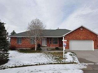 9516 S Shoshone Ct, Sandy, UT 84092