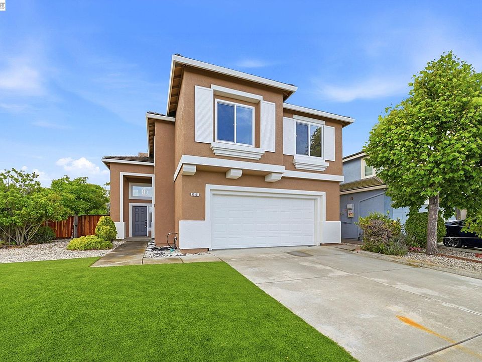 1st image of 32501 Carmel Way