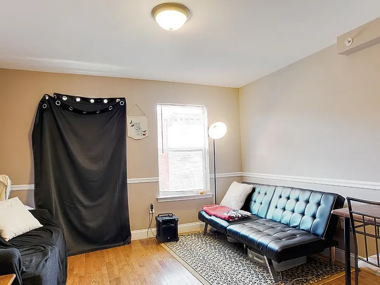 1837 N Willington St #B — Photo 3