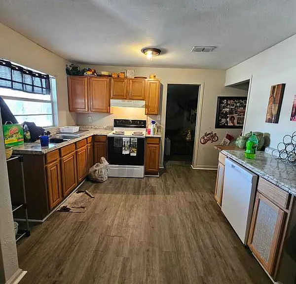 4 Sandy Ln #1 — Photo 11
