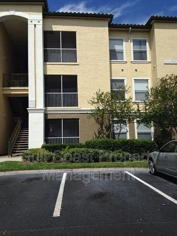 1 bed, 1.0 bath, 708 sqft, $1,395 — Photo 1