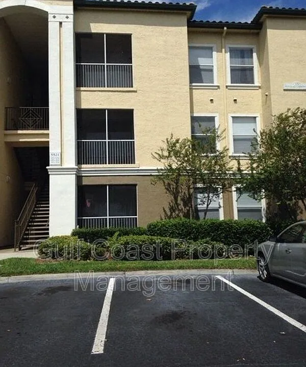5521 Legacy Crescent Pl #201