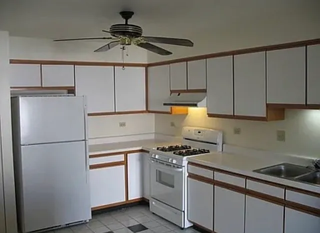 995 Pinetree Cir S #995 — Photo 3