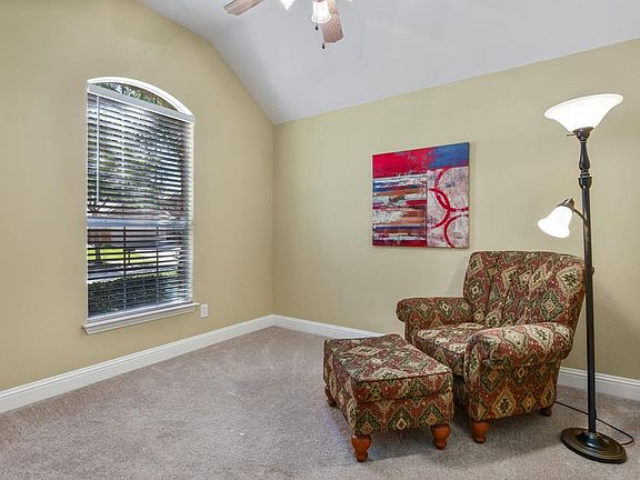 4th image of 1151 Mission Ln
