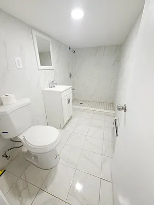 Rented by Metro Garden Realty NYC | media 21
