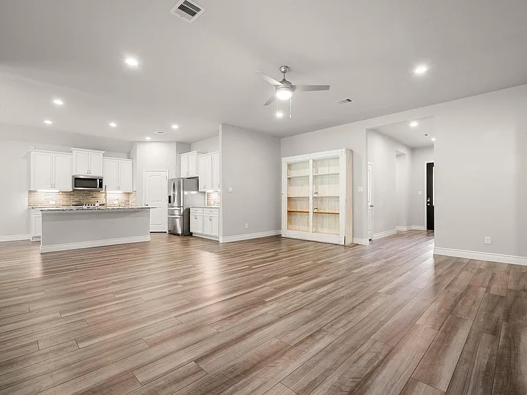 31214 Raleigh Creek Dr — Photo 5