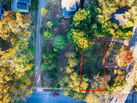 4th image of 273 S French Broad Ave #3&4