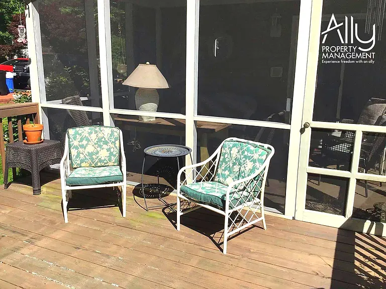 1236 Raintree Dr — Photo 20