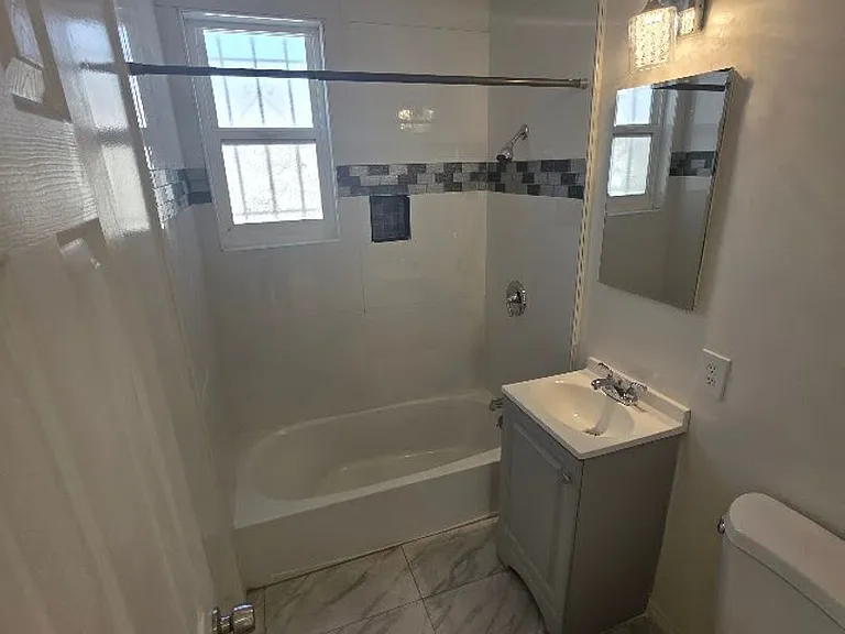 815 Pacific Ave #11 — Photo 6
