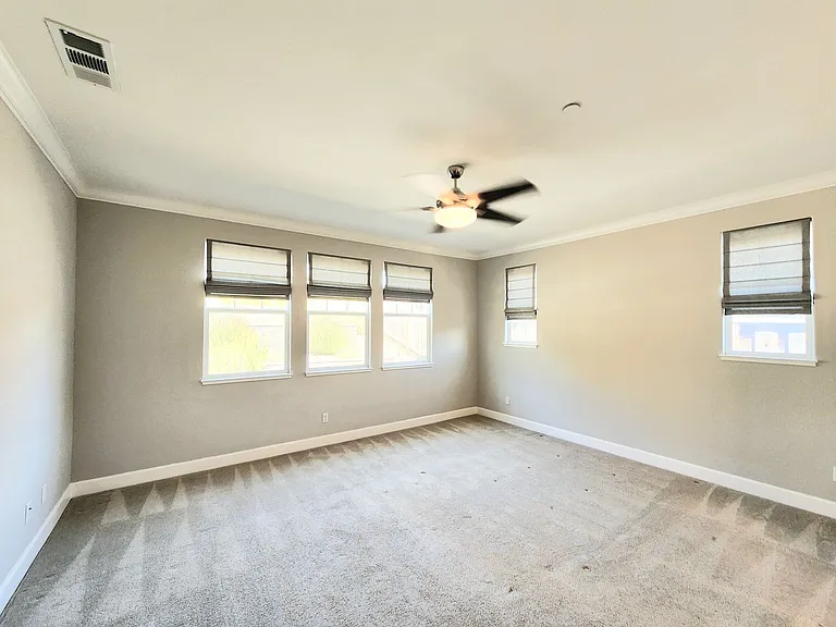1655 Claremont Dr — Photo 31