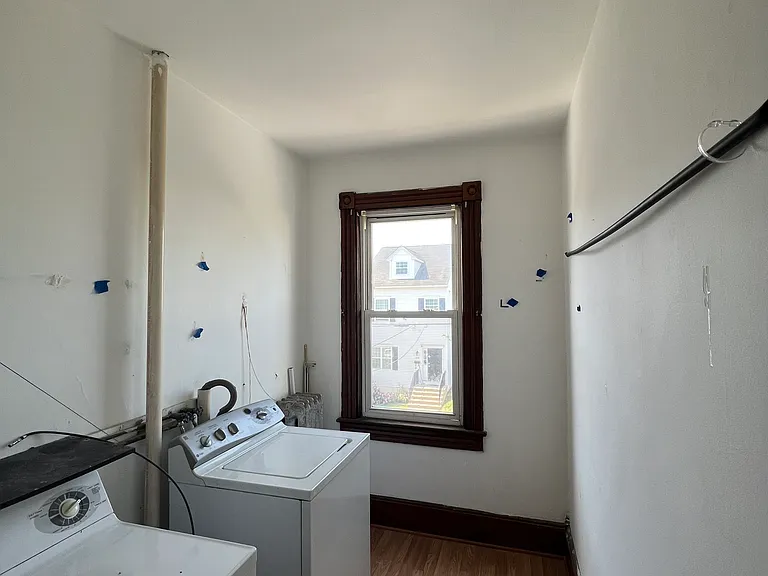 165 Lewis St #2 — Photo 8