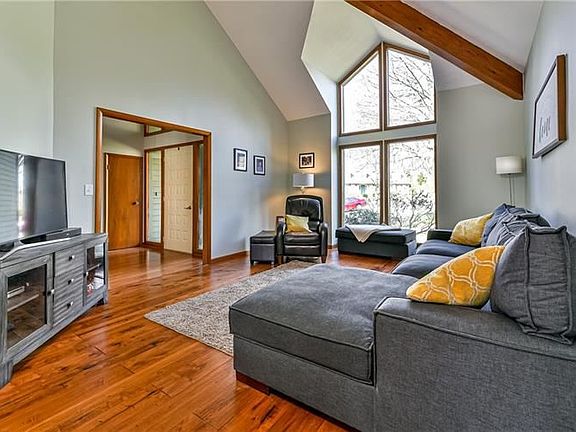 2nd image of 2653 Black Oak Ct
