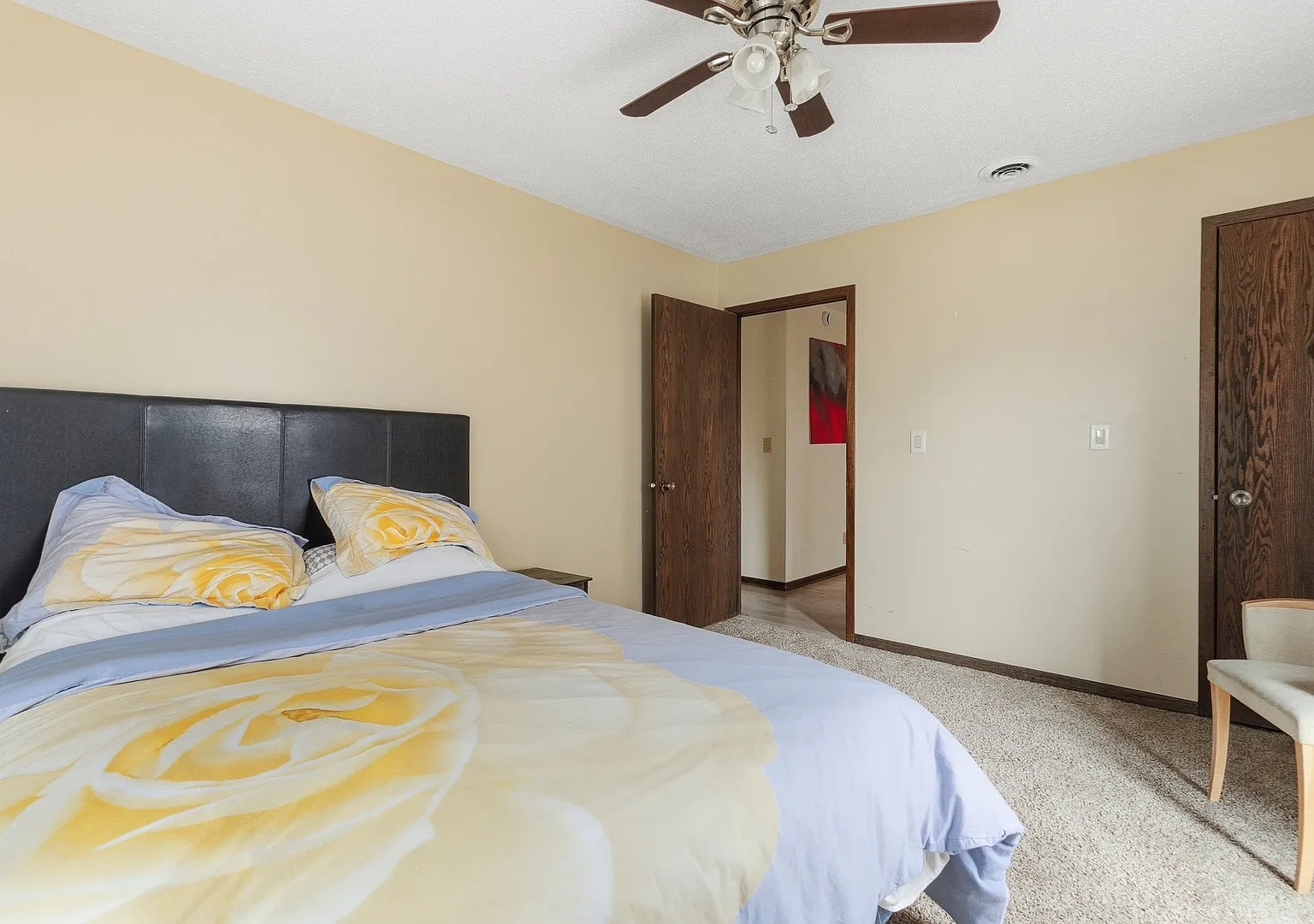 4 bed, 1940 sqft, $2,750 — Photo 3