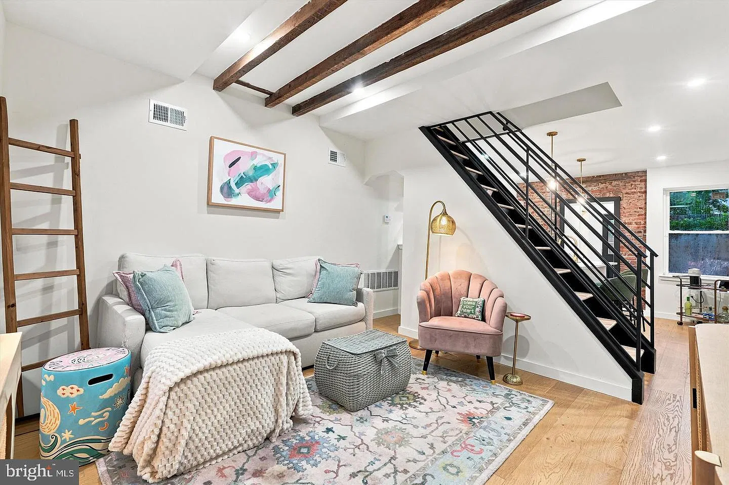 2 bed, 944 sqft, $2,795 — Photo 3