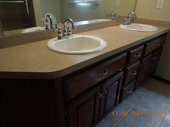4th image of 13 SW 103rd St