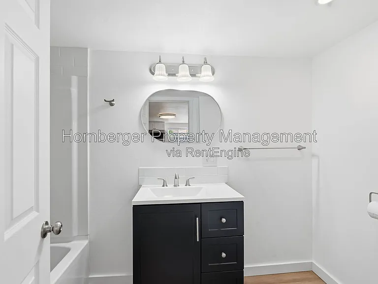 1111 W Central Ave — Photo 12