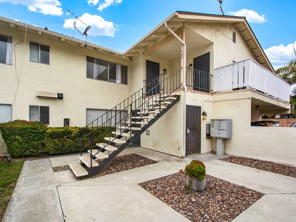405 Nobel Ave #C