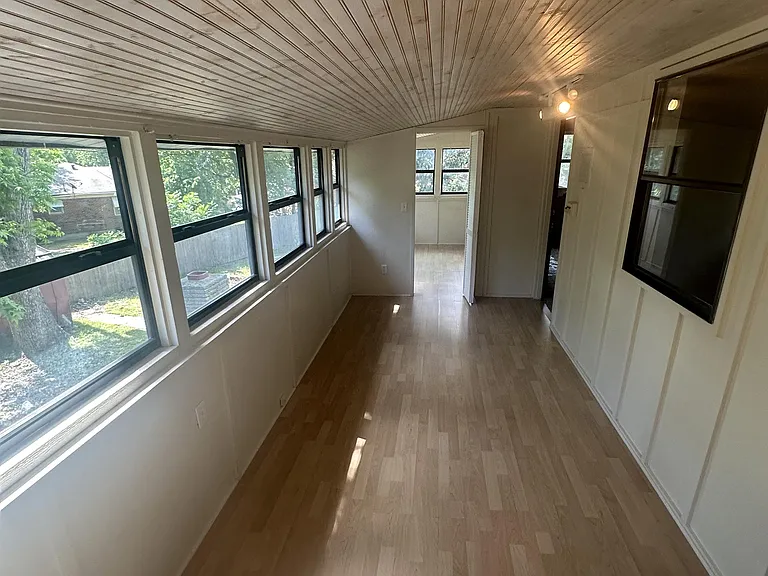 3612 N Drexel Blvd — Photo 41