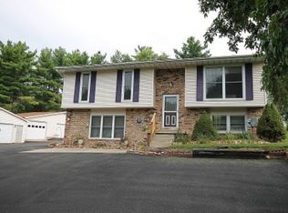 4080 Bentonville Rd, Decatur, IL 62521