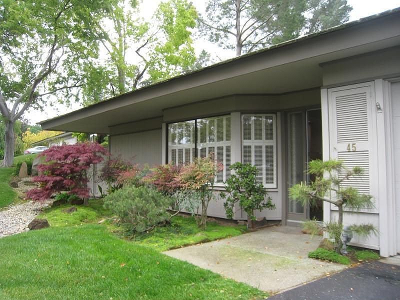 Beautiful & Lush Setting