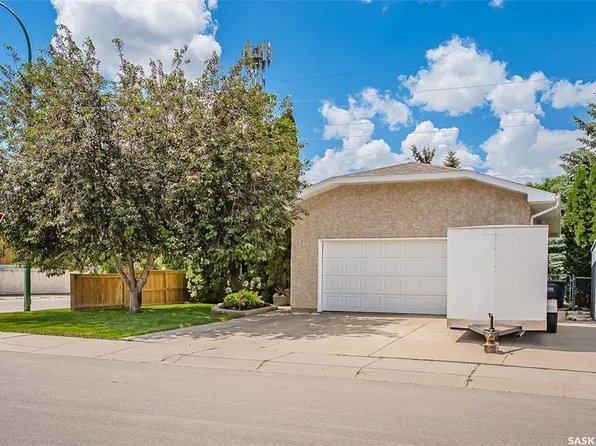 103 Bornstein CRESCENT, Saskatoon, SK S7N 3Y4