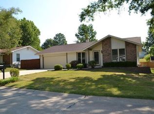 804 Millwood Dr, Saint Peters, MO 63376