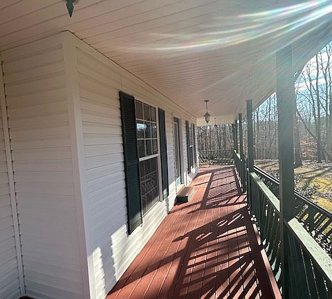 5th image of 144 Dezzie Dr