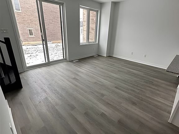 5th image of 65 Forestwalk St