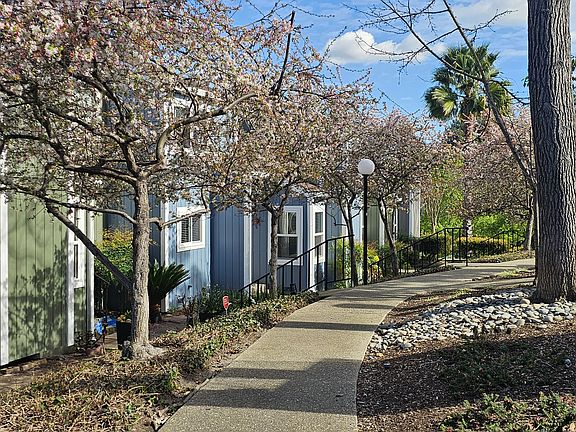 2nd image of 347 Scottsdale Rd