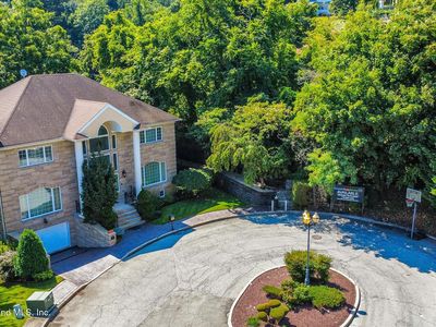 76 Jenna Ln, Staten Island, NY, 10304
