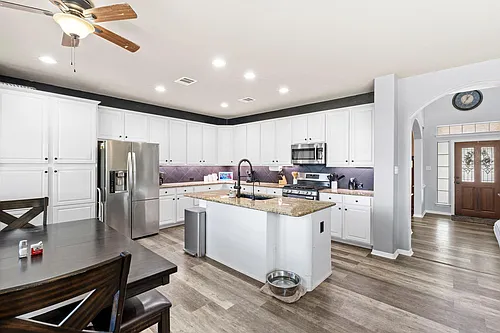 227 Sandstone Trl Photo 1