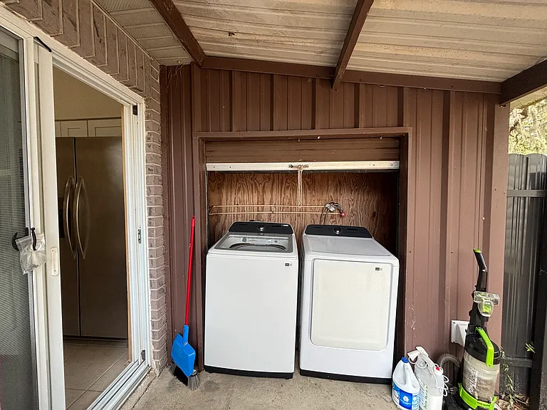 5309 Peach Ave #B — Photo 9