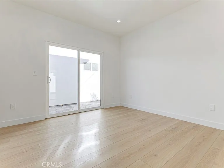 2242 N Keystone St — Photo 18