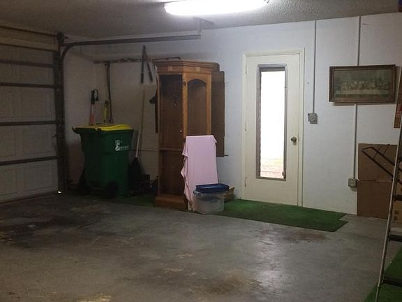 5th image of 4813 Squires Dr