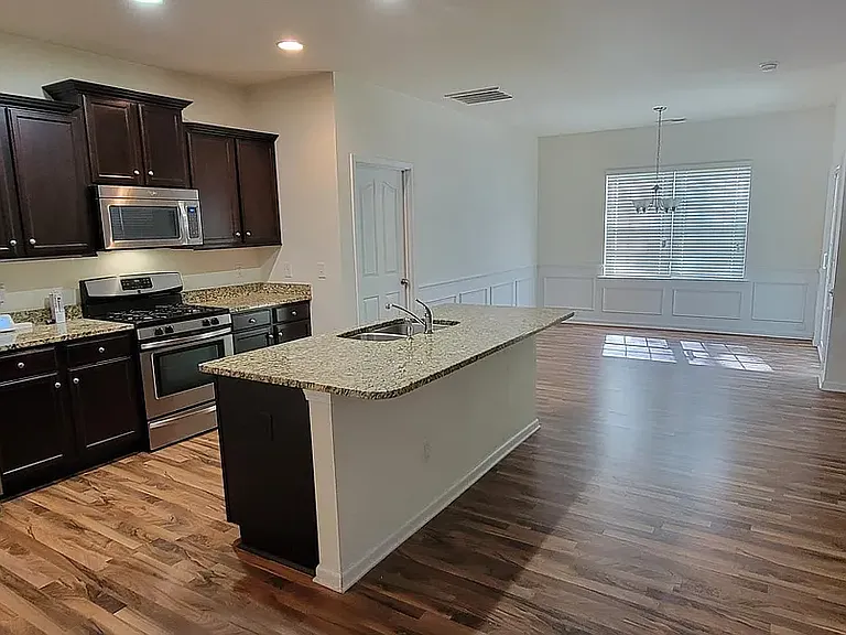 2035 Chipmunk Ln — Photo 17