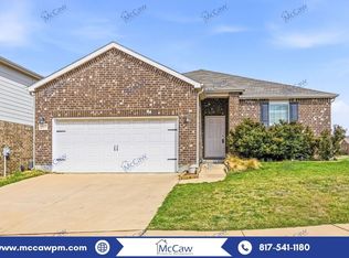 2365 Bernese Ln, Fort Worth, TX 76131