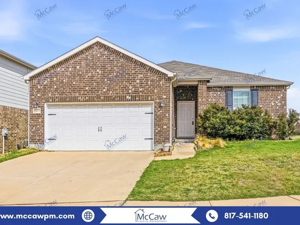 2365 Bernese Ln, Fort Worth, TX 76131