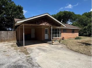 400 S Vicks St, Decatur, TX 76234