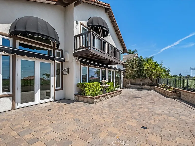 22481 Ivy Rdg — Photo 39