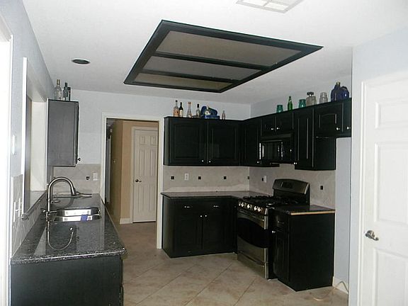 5th image of 5323 Pine Cliff Dr