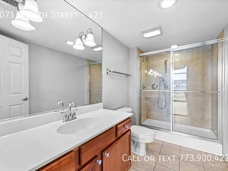 1071 W 15th St #421 — Photo 19