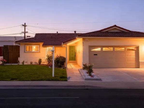 5107 Royal Palm Dr, Fremont, CA 94538
