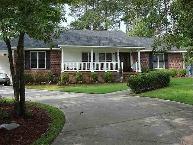 1st image of 806 Pine Vly