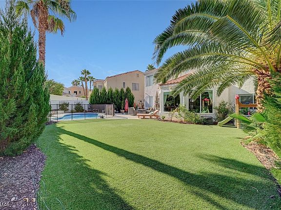 3rd image of 8405 Bay Point Dr