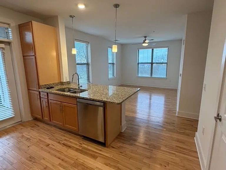 Artisan Hill — Photo 12