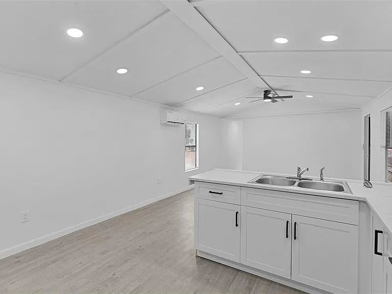 33514 Luana Ct — Photo 11