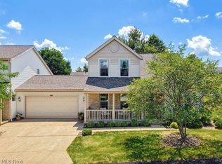 3961 Falconswalk Ct #28, Stow, OH 44224