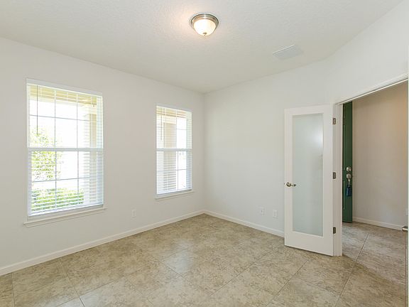 5th image of 67 Old Carriage Ct