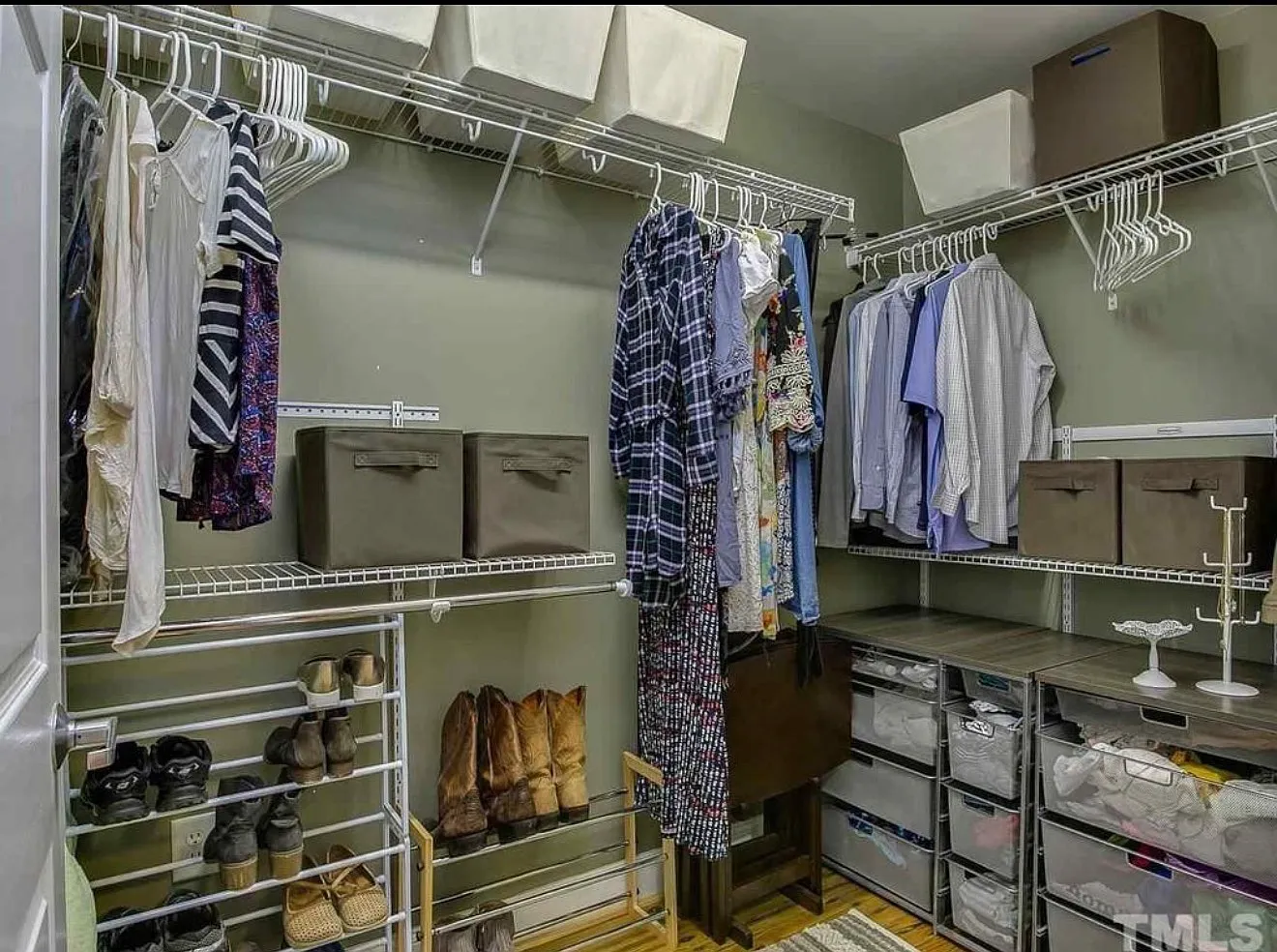 Studio, 800 sqft, $1,600 — Photo 4