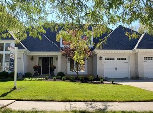 25W781 Macarthur Ave, Carol Stream, IL 60188